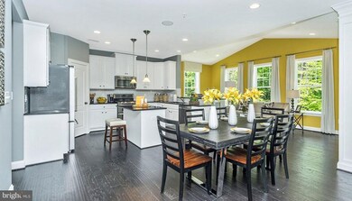 2448 Tree Vista Ct, Bryans Road, MD 20616 - photo 4