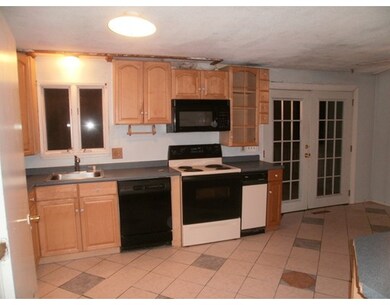 206 Plymouth St, Carver, MA 02330 - photo 3
