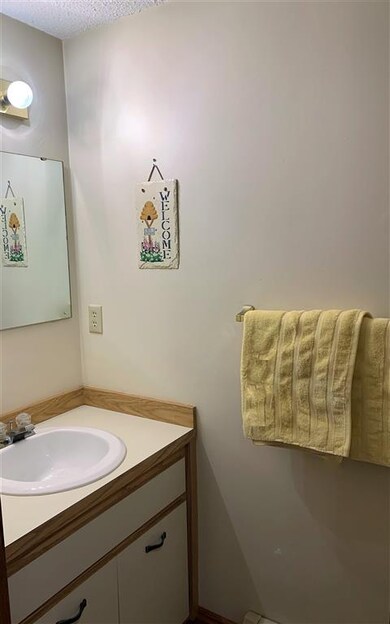 344 Elm St unit 28, Milford, NH 03055 - photo 7