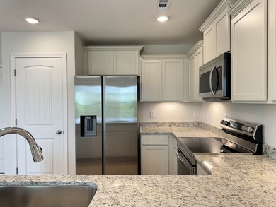 225 Republic St, Shelbyville, TN 37160 - photo 4