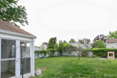 30 Fisher Ave, Middlesex, NJ 08846 - photo 5