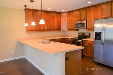 8015 Hilsdale Rd, Jacksonville, FL 32216 - photo 5