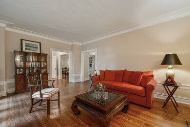 2912 N Pine Grove Ave unit 1, Chicago, IL 60657 - photo 3