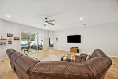 34 Pecan Ridge Ct, Jacksonville, FL 32218 - photo 4