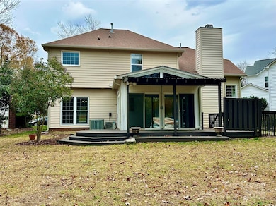 126 Lake Davidson Cir, Davidson, NC 28036 - photo 2