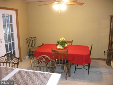 341 Cosell Dr, Chambersburg, PA 17201 - photo 5