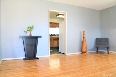 1274 E 126th St, Los Angeles, CA 90059 - photo 2
