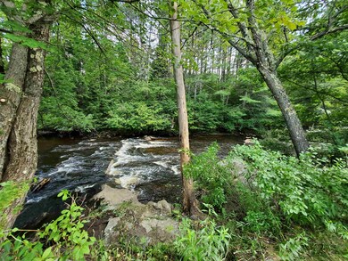 1096 Us Route 4, Canaan, NH 03741 - photo 2