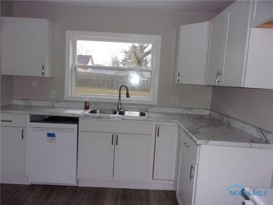 303 Midland Ave, Findlay, OH 45840 - photo 5