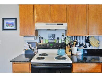 10 Mcgregor St, Essex Junction, VT 05452 - photo 6