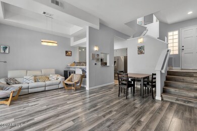 2120 Los Feliz Dr, Thousand Oaks, CA 91362 - photo 4