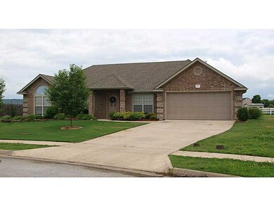 2294 Stonecrest Dr, Fayetteville, AR 72701 - photo 2