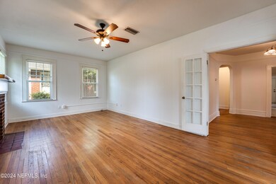 20240618 4759 College St005LARGE