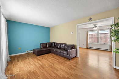 5 Living Room