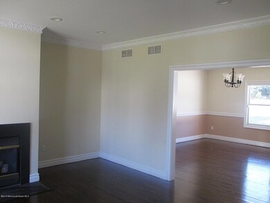 Living room 1