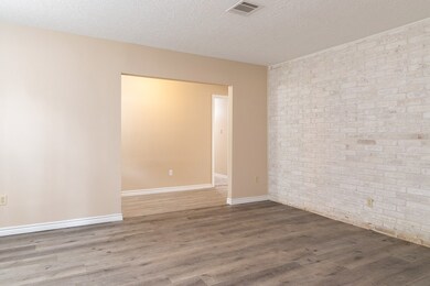 16902 Hibiscus Ln, Friendswood, TX 77546 - photo 5