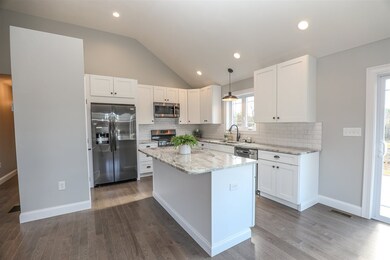 10 Pine Acres Rd, Allenstown, NH 03275 - photo 4