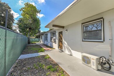 1710 NW 9th St unit 1-2, Fort Lauderdale, FL 33311 - photo 3