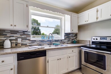 5704 Cedar Forest Dr N, Jacksonville, FL 32210 - photo 5