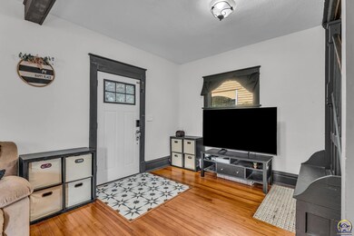 1224 SW Garfield Ave, Topeka, KS 66604 - photo 7