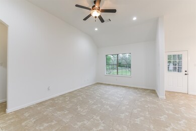 8433 W 1st St, Needville, TX 77461 - photo 6