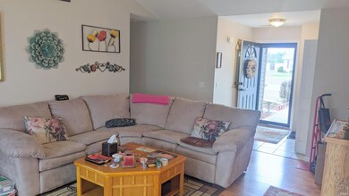 718 Prairie Ln, Ossian, IN 46777 - photo 4