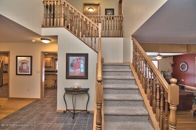 205 Hampshire Dr, Jefferson Township, PA 18436 - photo 5