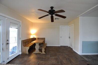 2504 Eastmont Ct, Alamogordo, NM 88310 - photo 5