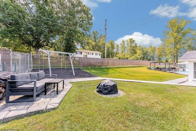 203 Foothills Ln, Morgantown, WV 26508 - photo 5