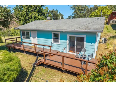 626 Columbia Ave, Lyle, WA 98635 - photo 3