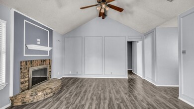 721 Red Bud Dr, Azle, TX 76020 - photo 7