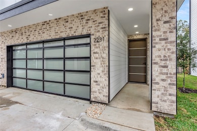 2231 Blalock Rd, Houston, TX 77080 - photo 2