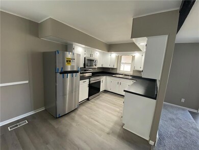 605 E 13th St N, Newton, IA 50208 - photo 6