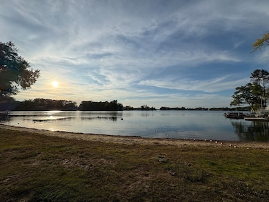 103 Lakeside Ave, Webster, MA 01570 - photo 3