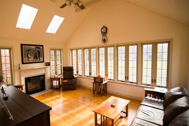 9 Mayfair Dr, Slingerlands, NY 12159 - photo 4