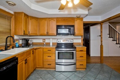 25 E Canton Cir, Springfield, MA 01104 - photo 7