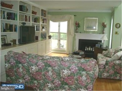 69 Cabot Dr, Chesterbrook, PA 19087 - photo 2