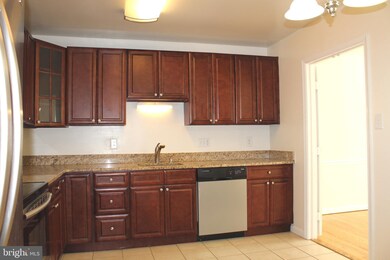 1143 Randolph Rd, McLean, VA 22101 - photo 6