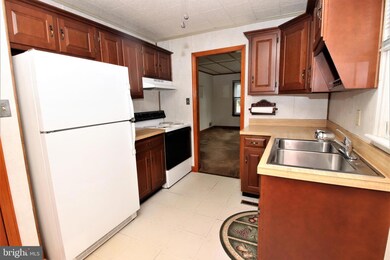 801 Corbett St, Hagerstown, MD 21740 - photo 6