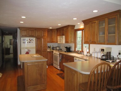 18 Edgewood Rd, Harwich Port, MA 02646 - photo 4