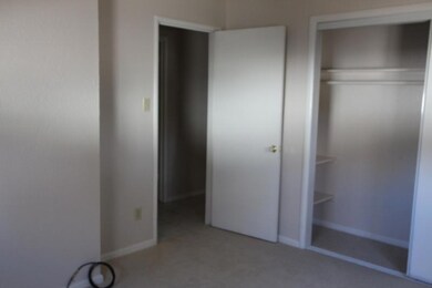 bedroom 3 opposite (800x533)