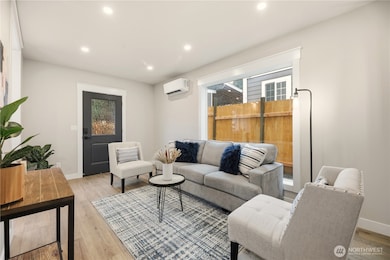 9223 38th Ave S unit B, Seattle, WA 98118 - photo 4