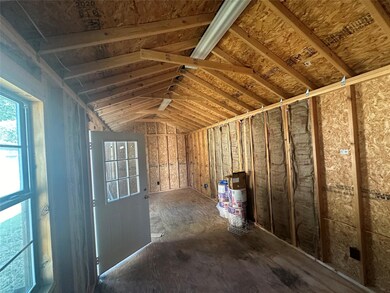 428 Bales St, Cleburne, TX 76033 - photo 6