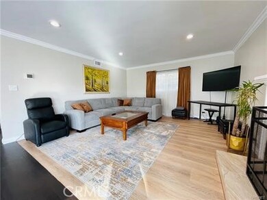 22528 Macfarlane Dr, Woodland Hills, CA 91364 - photo 5