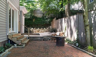 112 Paul Revere Rd unit 112, Arlington, MA 02476 - photo 2