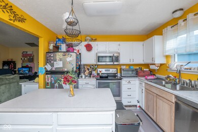 87 Beech Ct, Whiteland, IN 46184 - photo 7