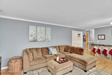 07-Living Room