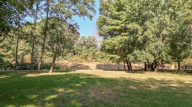 812 N Moulton St, Moberly, MO 65270 - photo 2