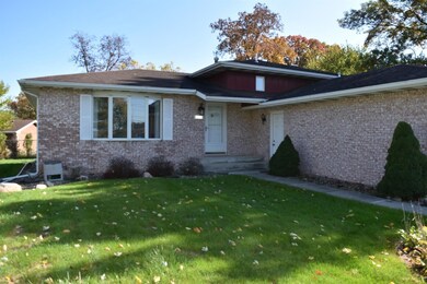 8747 Burr St, Crown Point, IN 46307 - photo 3