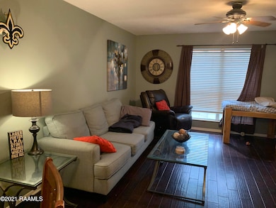 Living room 2